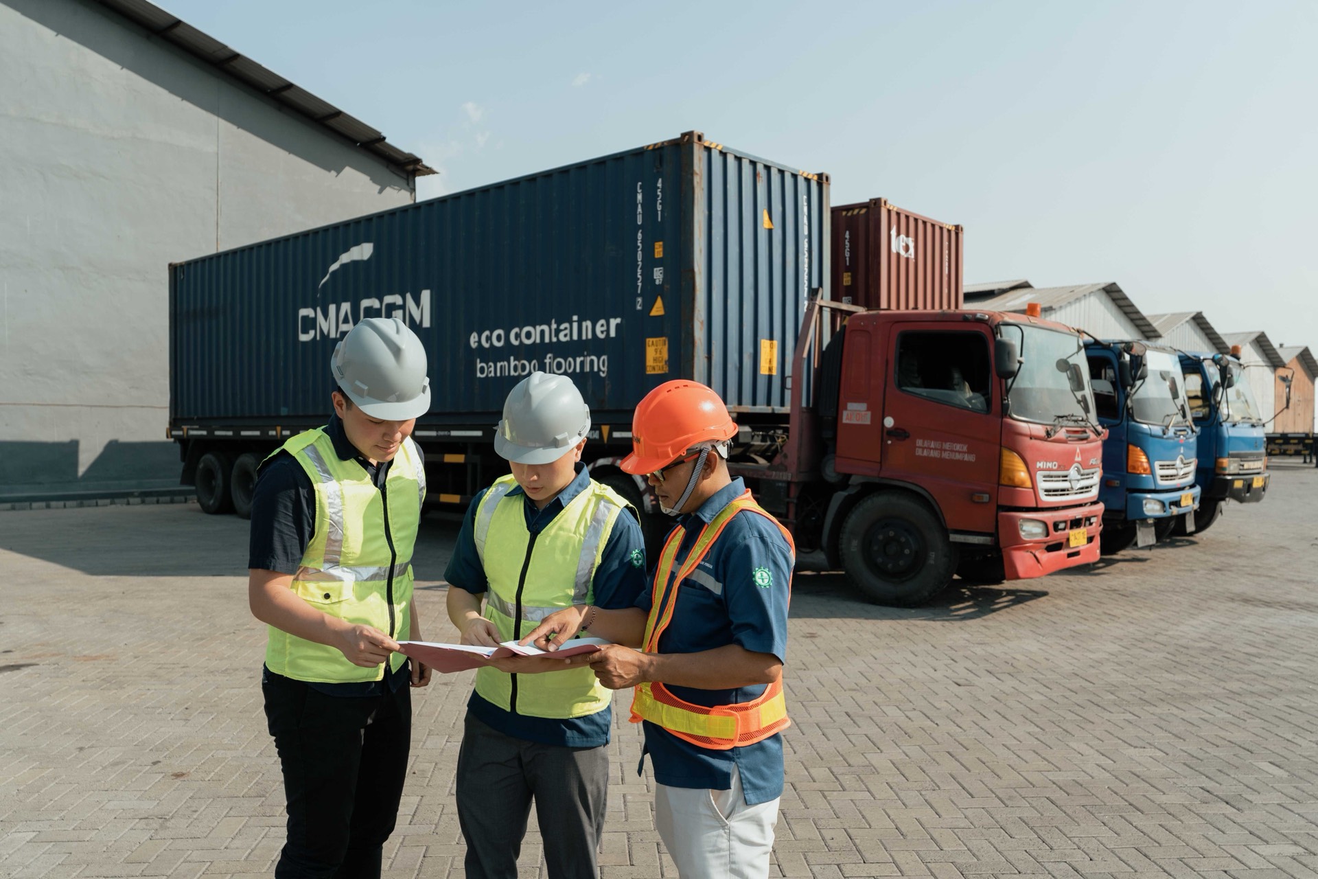 Tim PT Panca Pilar Perkasa melakukan koordinasi di area operasional