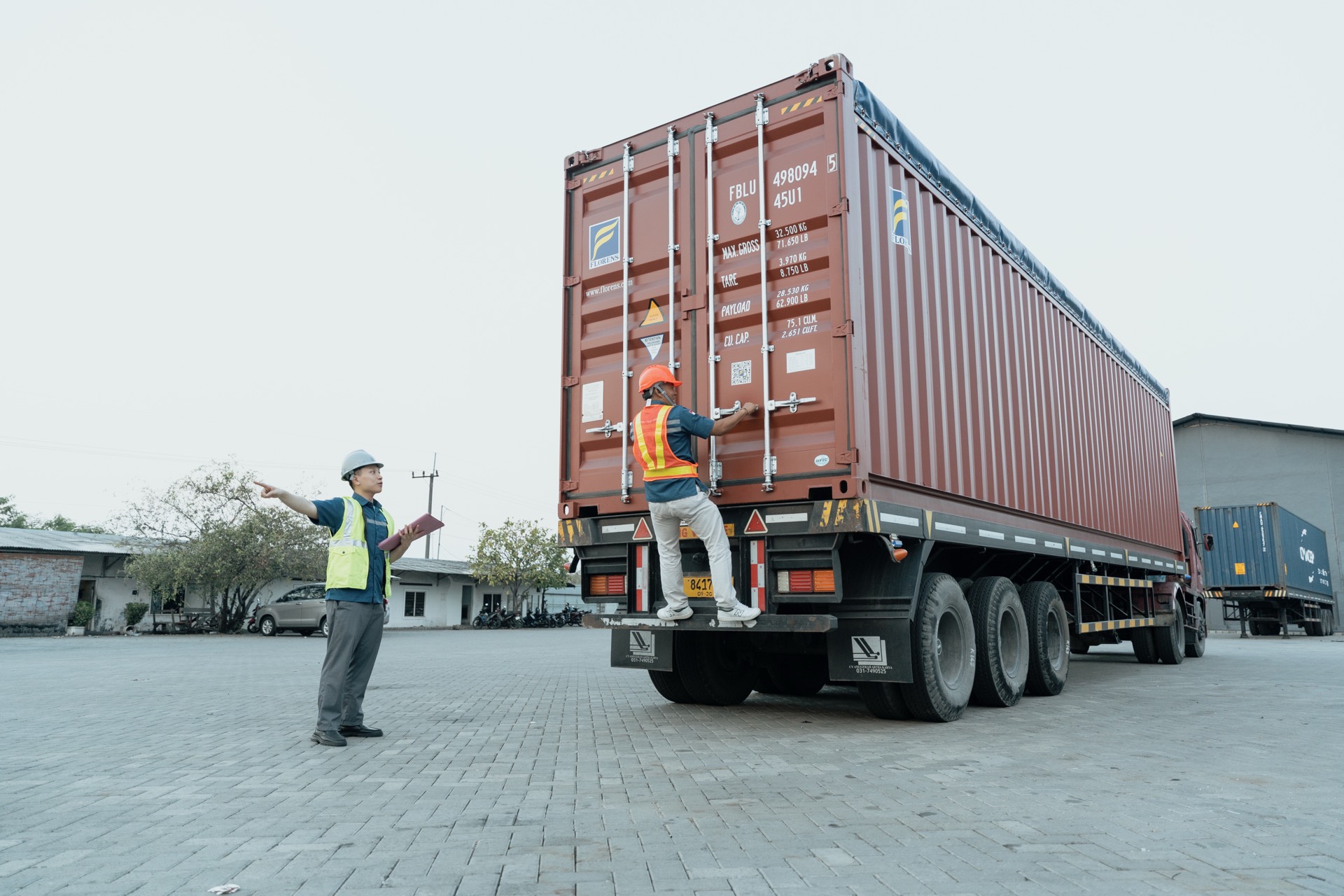 Container yard LCL FCL